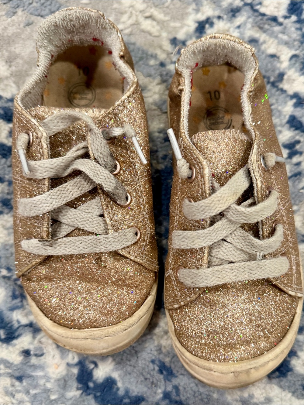 Cat & Jack Girls Glitter Lace-Up Sneakers in Gold